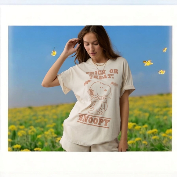NEW! AE Comfy Oversized Snoopy Tee – Spooky & Cute! 100% COTTON size L/xl - Picture 1 of 10